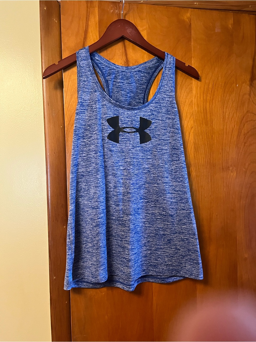 Under Armour Women’s Blue Heather Racerback Tank size medium